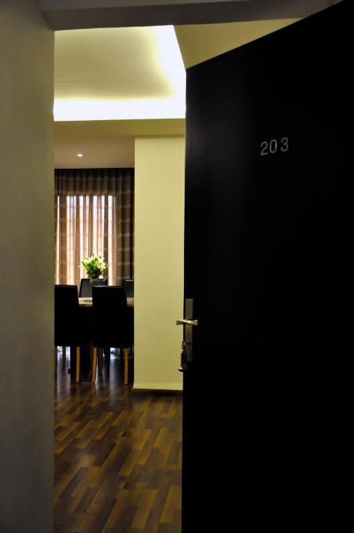 Granada Suites Hotel Аман Стая снимка