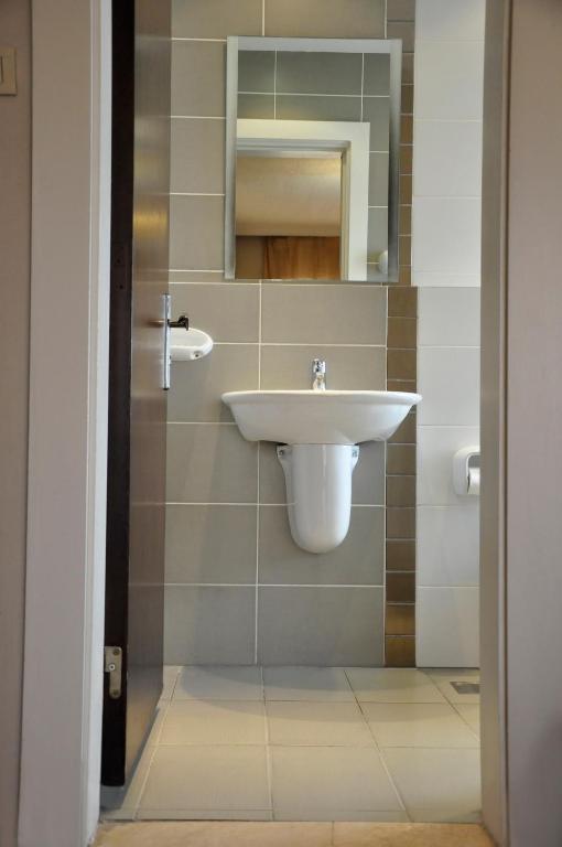 Granada Suites Hotel Аман Стая снимка